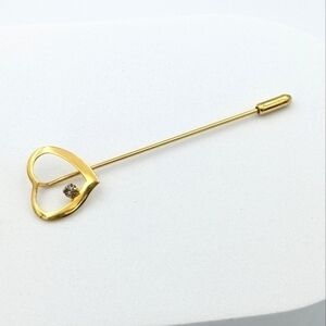 Vintage gold tone heart and rhinestone stick pin